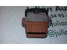 Recambio de interruptor para renault megane ii berlina 5p confort authentique referencia OEM IAM 439193  BLOQUEO VENTANILLAS 2