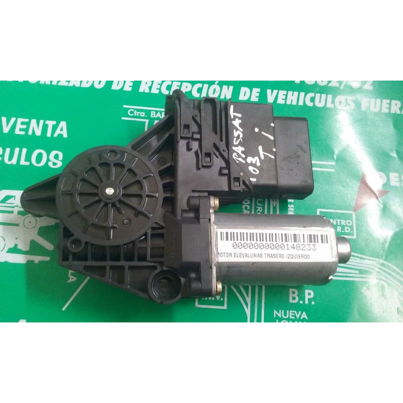 Recambio de motor elevalunas trasero izquierdo para volkswagen passat berlina (3b3) referencia OEM IAM 0130821697 05074280 10540