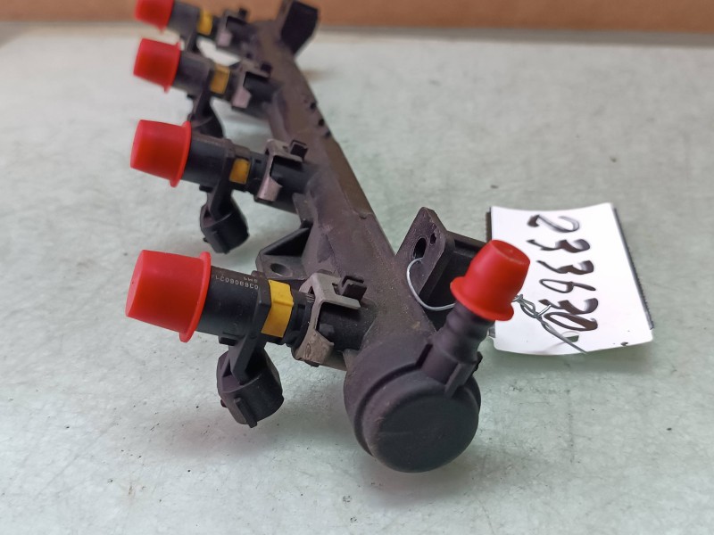 Recambio de rampa inyectora para seat ibiza (6l1) reference referencia OEM IAM 036133319BT  