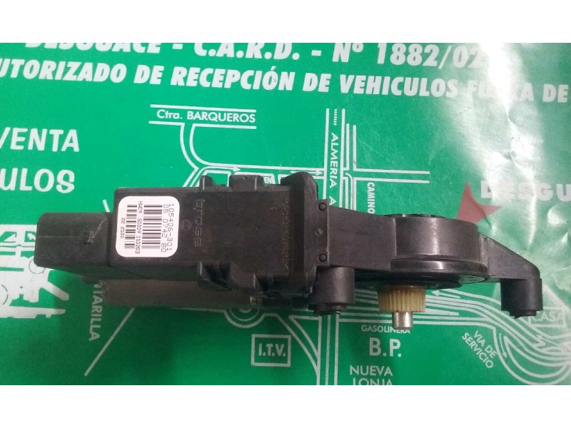 Recambio de motor elevalunas trasero izquierdo para volkswagen passat berlina (3b3) referencia OEM IAM 0130821697 05074280 10540