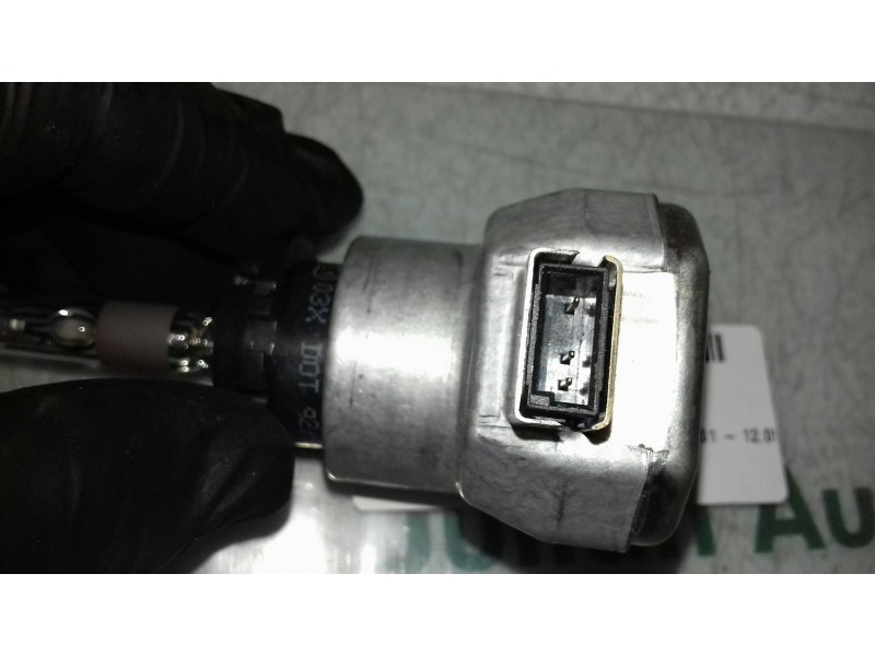 Recambio de portalamparas para renault laguna ii (bg0) privilege referencia OEM IAM 02E13  3 PINES