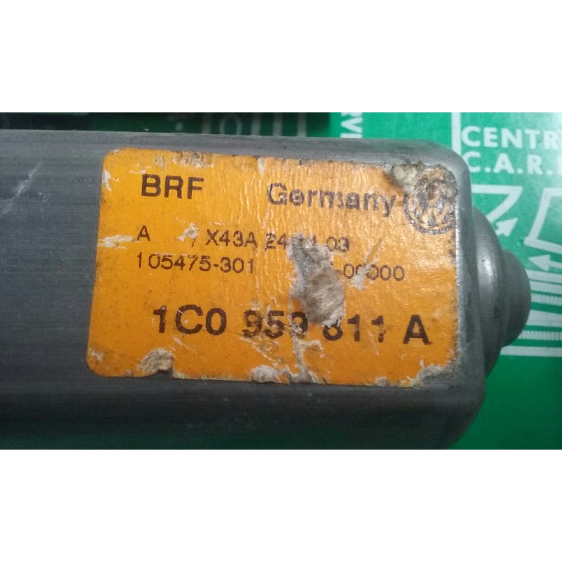 Recambio de motor elevalunas delantero izquierdo para volkswagen bora berlina (1j2) conceptline referencia OEM IAM 1C0959611A  