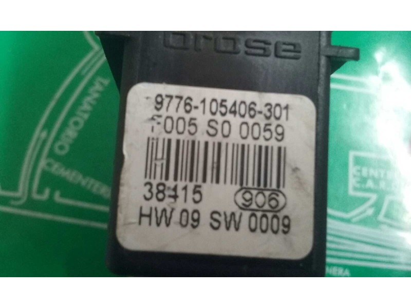 Recambio de motor elevalunas delantero izquierdo para volkswagen bora berlina (1j2) conceptline referencia OEM IAM 1C0959611A  