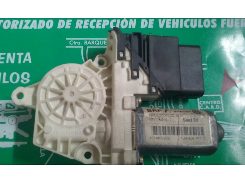 Recambio de motor elevalunas trasero izquierdo para seat toledo (1m2) stella referencia OEM IAM 1J4959811C  