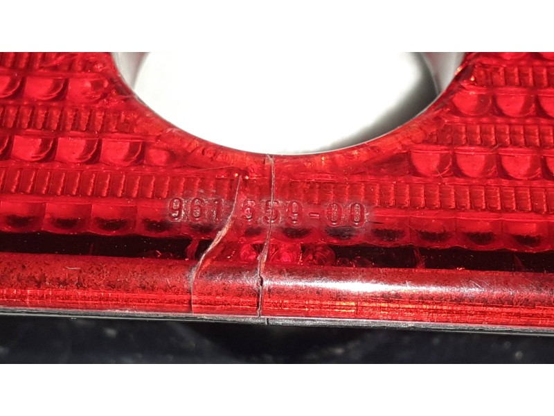 Recambio de molduras traseras para seat toledo (1l) base referencia OEM IAM 96155900  PORTON