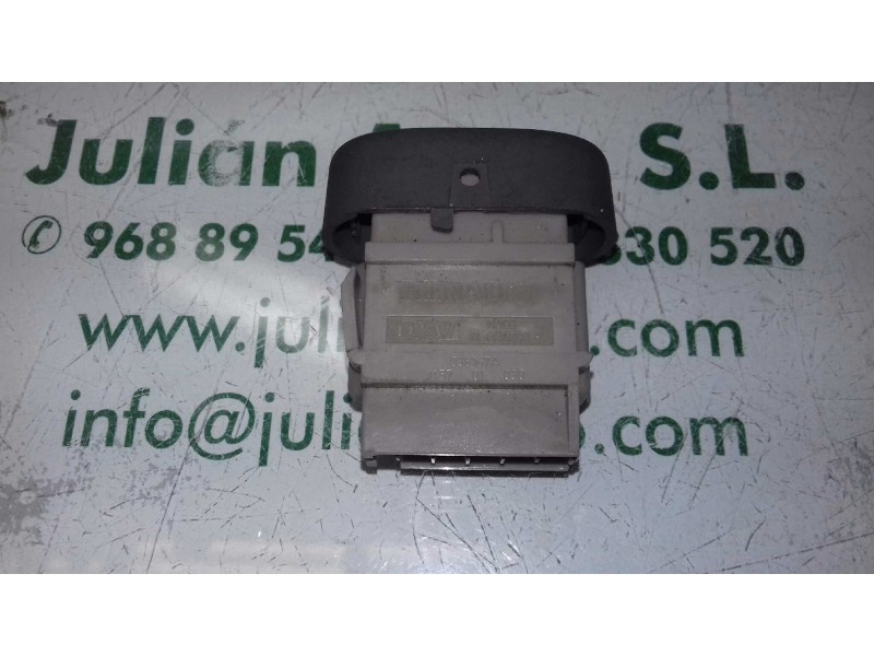 Recambio de interruptor para renault clio ii fase i (b/cbo) 1.2 referencia OEM IAM 038167A  CIERRE Recambio de interruptor para renault clio ii fase i (b/cbo) 1.2 referencia OEM IAM 038167A  CIERRE