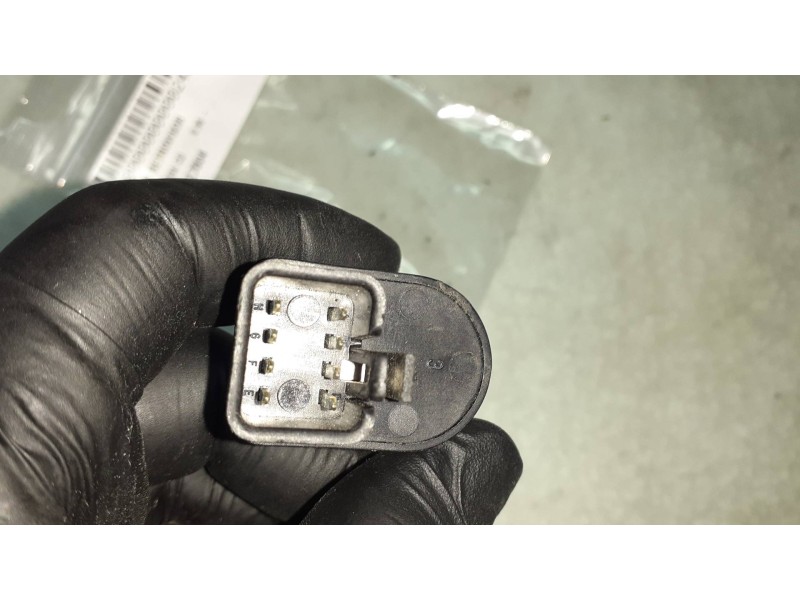 Recambio de mando retrovisor para opel sintra cd referencia OEM IAM Z7804 CONECTOR 8 PINES MICROCRAFT