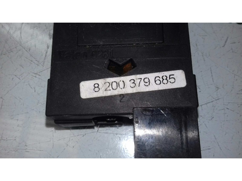 Recambio de mando luces para renault clio iii confort dynamique referencia OEM IAM 8200379685  REGULADOR LUCES
