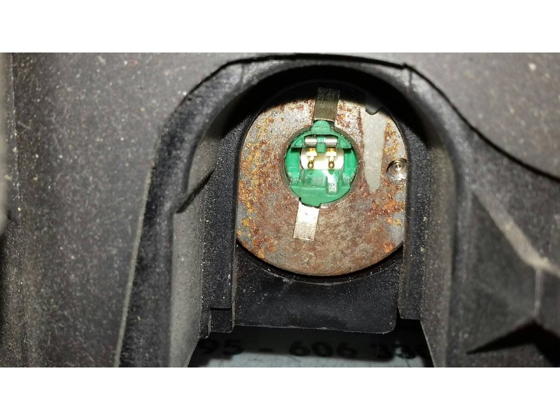 Recambio de airbag delantero izquierdo para peugeot 206 berlina x-line referencia OEM IAM 96441166ZR  DOS CONECTORES