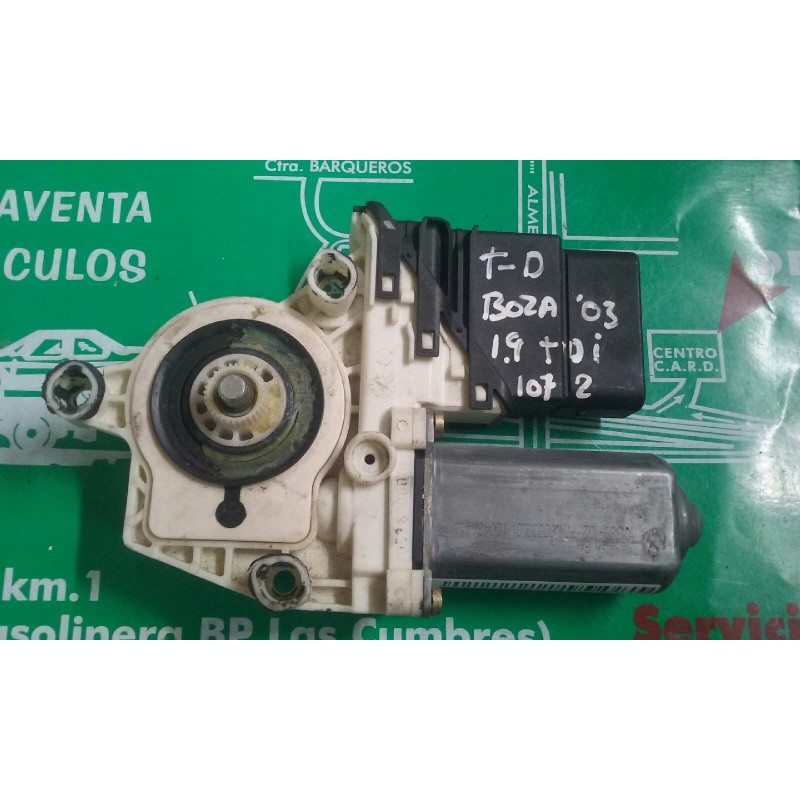 Recambio de motor elevalunas trasero derecho para volkswagen bora berlina (1j2) conceptline referencia OEM IAM 1C0959812A 977610