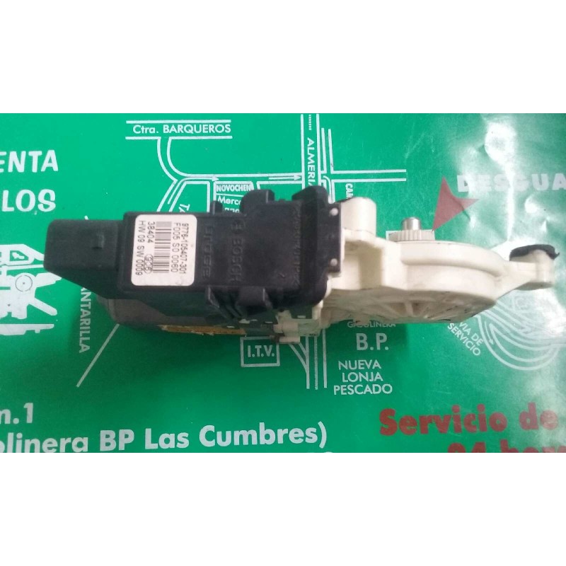Recambio de motor elevalunas trasero derecho para volkswagen bora berlina (1j2) conceptline referencia OEM IAM 1C0959812A 977610