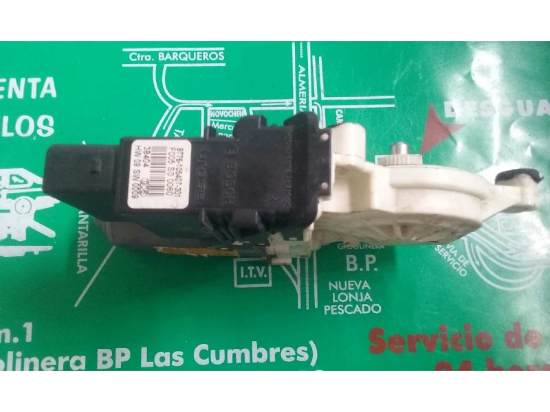Recambio de motor elevalunas trasero derecho para volkswagen bora berlina (1j2) conceptline referencia OEM IAM 1C0959812A 977610