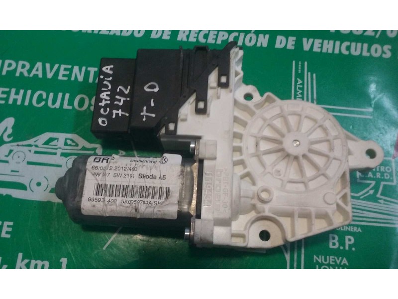 Recambio de motor elevalunas trasero derecho para skoda octavia berlina (1z3) ambition referencia OEM IAM 5K0959704A 5K0959794 0