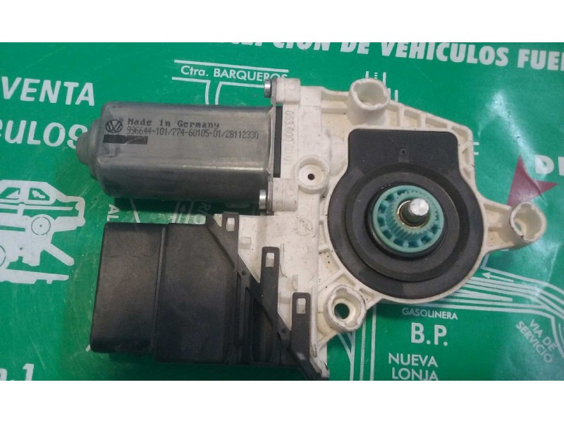 Recambio de motor elevalunas trasero derecho para skoda octavia berlina (1z3) ambition referencia OEM IAM 5K0959704A 5K0959794 0
