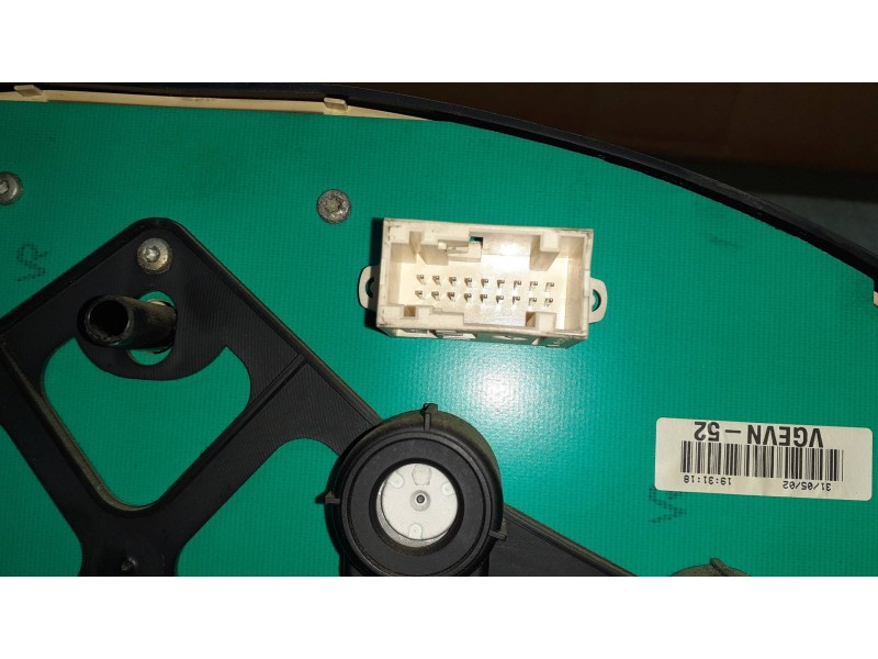 Recambio de cuadro instrumentos para peugeot 206 cc cc referencia OEM IAM 9645847380 55500030000 55500030010