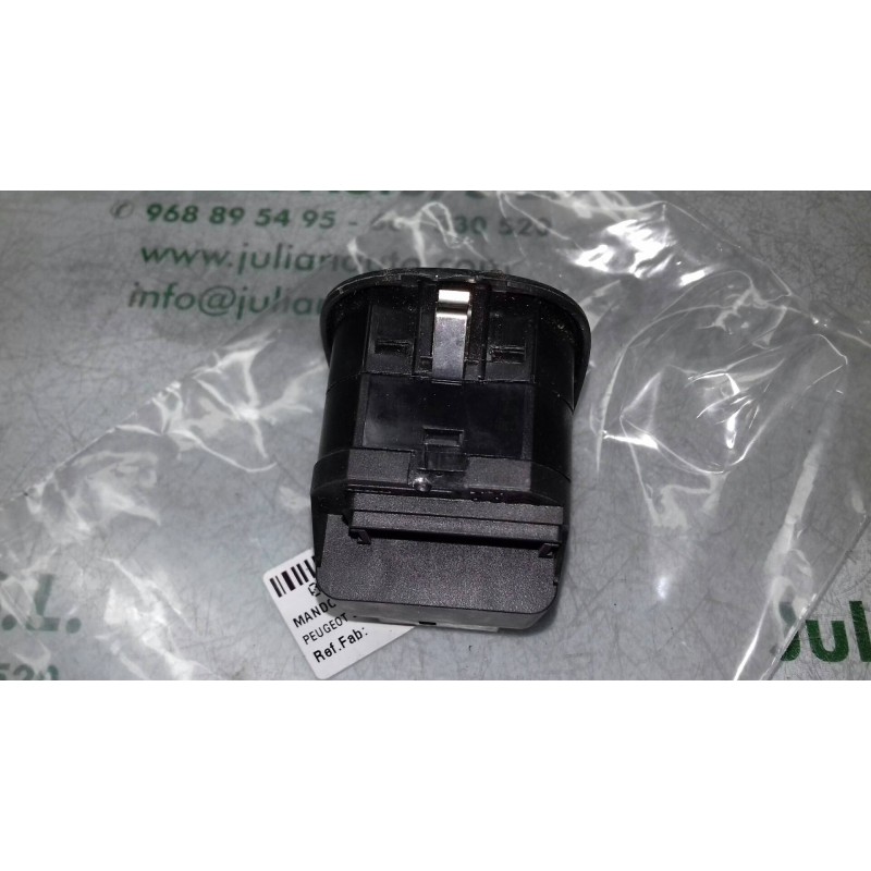 Recambio de mando elevalunas delantero izquierdo para peugeot 206 berlina x-line referencia OEM IAM  VALEO 3 + 3 PINES