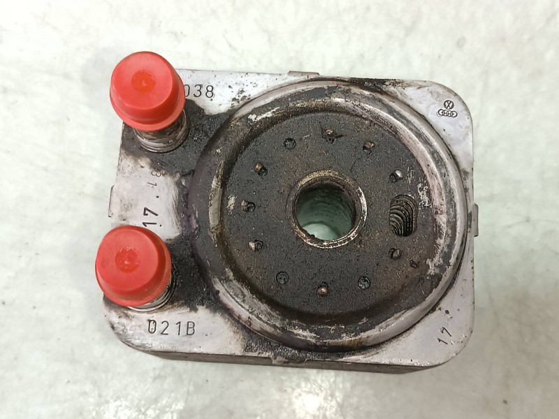 Recambio de enfriador aceite motor para volkswagen golf iv berlina (1j1) básico referencia OEM IAM 038117021B  