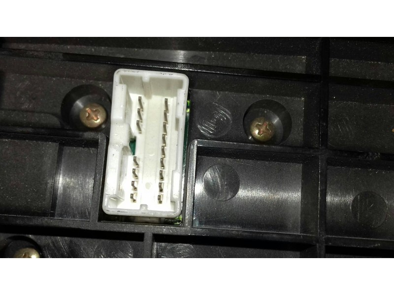 Recambio de mando climatizador para nissan primera berlina (p12) acenta referencia OEM IAM 28395AV610 CSW5840C 