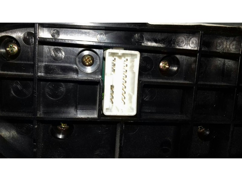 Recambio de mando climatizador para nissan primera berlina (p12) acenta referencia OEM IAM 28395AV620 CSW5830C 