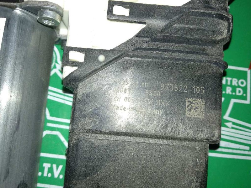 Recambio de motor elevalunas trasero derecho para volkswagen passat berlina (3c2) advance referencia OEM IAM 1K0959704P 97362210