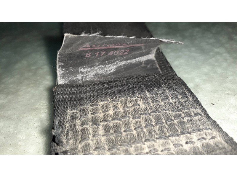 Recambio de cinturon seguridad trasero izquierdo para peugeot 207 urban referencia OEM IAM 804889 8174022 