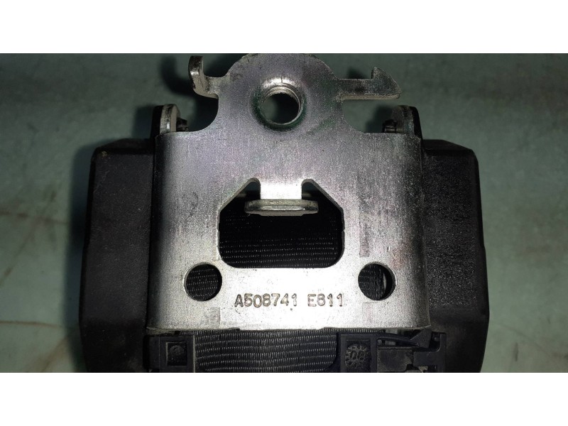 Recambio de cinturon seguridad trasero izquierdo para peugeot 207 urban referencia OEM IAM 804889 8174022 