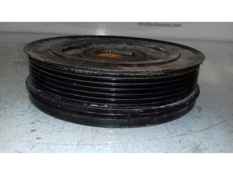 Recambio de polea cigueñal para renault laguna iii 2.0 d referencia OEM IAM 8200767762  