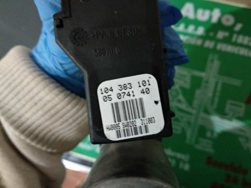 Recambio de motor elevalunas delantero derecho para seat ibiza (6l1) stella referencia OEM IAM 6Q2959801A 104383101 SIEMENS