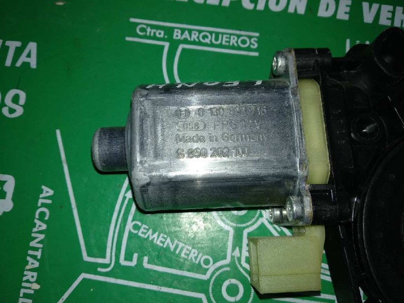 Recambio de motor elevalunas delantero derecho para seat leon (5f1) reference referencia OEM IAM 5Q0959802B 0130822716 S85020210