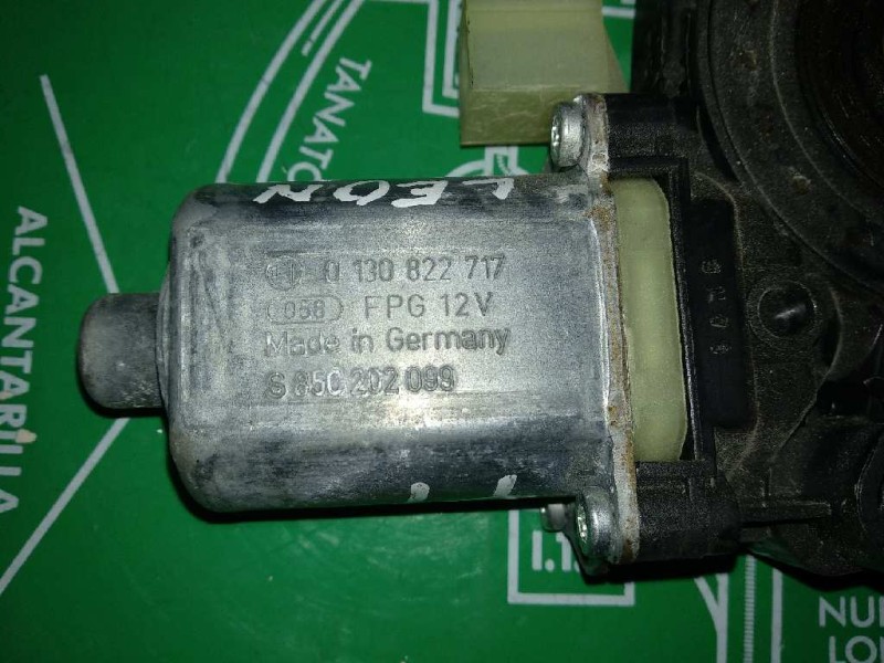 Recambio de motor elevalunas trasero izquierdo para seat leon (5f1) reference referencia OEM IAM 5Q0959801B 0130822717 S85020209