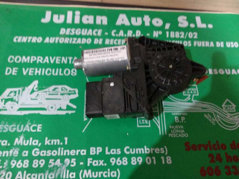 Recambio de motor elevalunas trasero izquierdo para volkswagen passat berlina (3b2) comfortline referencia OEM IAM 0130821697 05