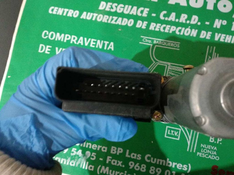 Recambio de motor elevalunas trasero izquierdo para volkswagen passat berlina (3b2) comfortline referencia OEM IAM 0130821697 05