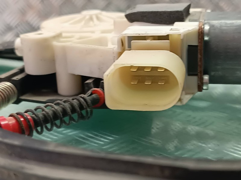 Recambio de elevalunas trasero derecho para ford mondeo ber. (ca2) ghia referencia OEM IAM 6M2114A389B  ELECTRICO