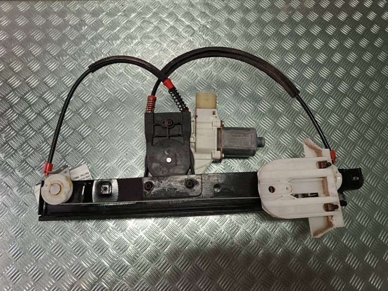 Recambio de elevalunas trasero derecho para ford mondeo ber. (ca2) ghia referencia OEM IAM 6M2114A389B  ELECTRICO