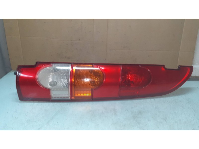 Recambio de piloto trasero derecho para renault kangoo (f/kc0) alize referencia OEM IAM   VALEO