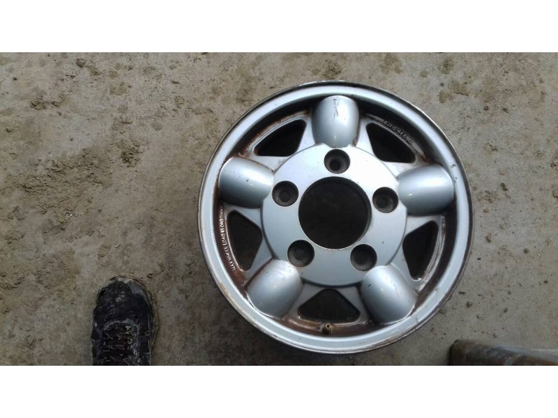 Recambio de llanta para tata safari 2.0 referencia OEM IAM  6JX15 