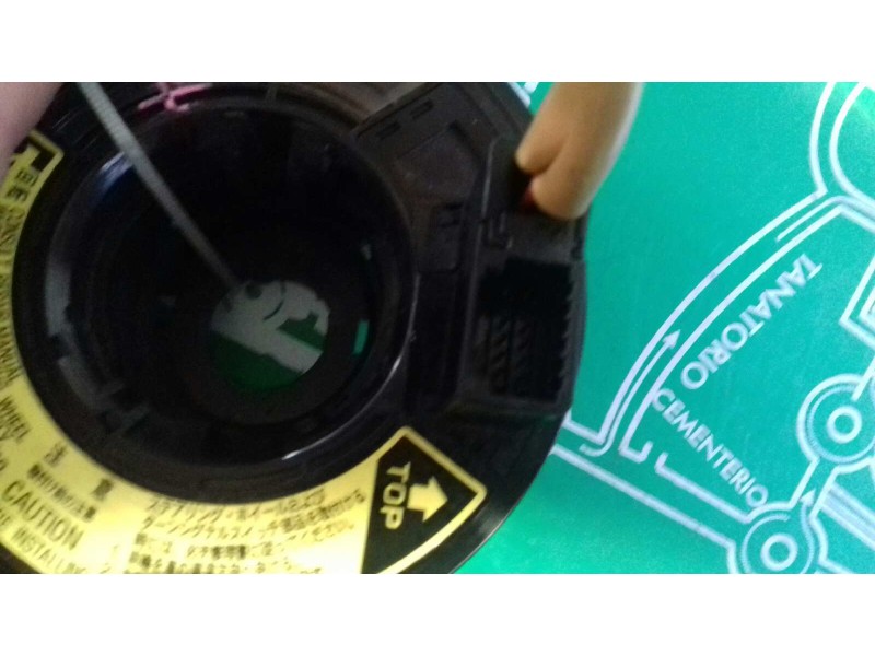 Recambio de anillo airbag para toyota corolla (e12) 1.4 linea terra berlina referencia OEM IAM 5KJ0413CC 5KJ0413 