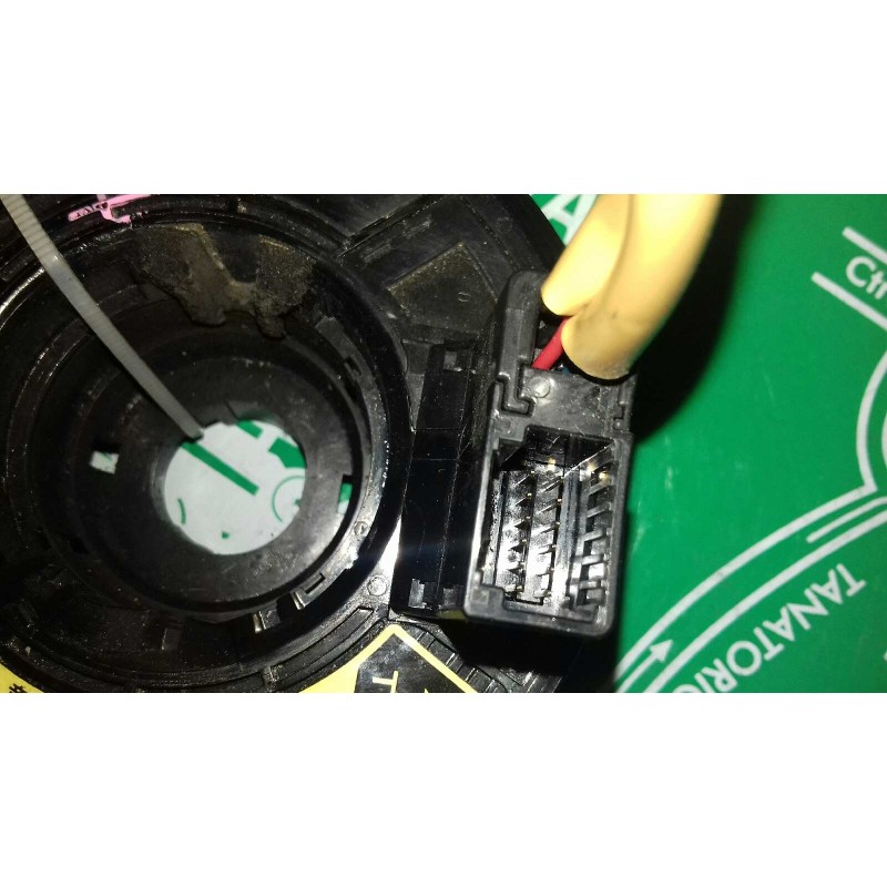 Recambio de anillo airbag para toyota corolla (e12) 1.4 linea terra berlina referencia OEM IAM 5KJ0413CC 5KJ0413 