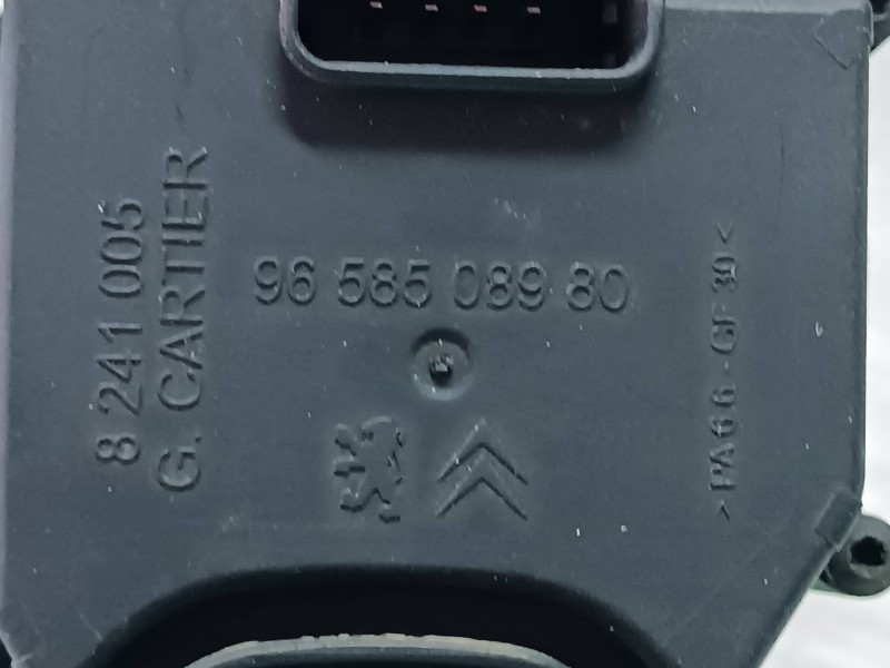 Recambio de resistencia calefaccion para citroen c4 berlina collection referencia OEM IAM 9658508980 8241005 