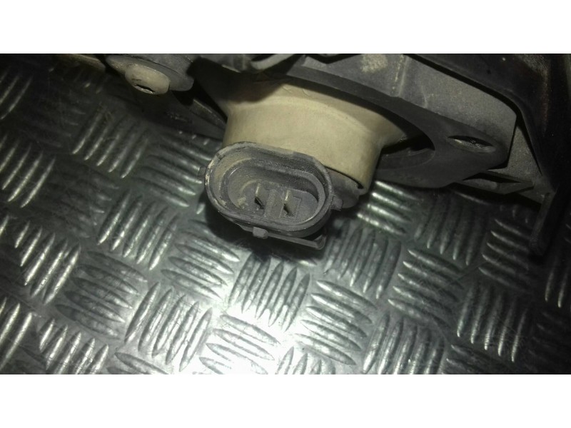 Recambio de faro antiniebla derecho para ford focus berlina (cak) trend referencia OEM IAM 2M5115K2  