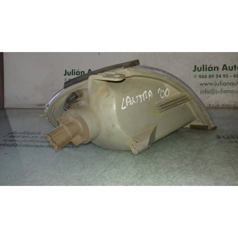 Recambio de piloto delantero derecho para hyundai lantra berlina (rd) 1.6 gls referencia OEM IAM 083211512  2 PINES