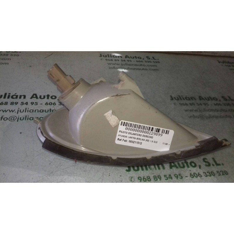 Recambio de piloto delantero derecho para hyundai lantra berlina (rd) 1.6 gls referencia OEM IAM 083211512  2 PINES