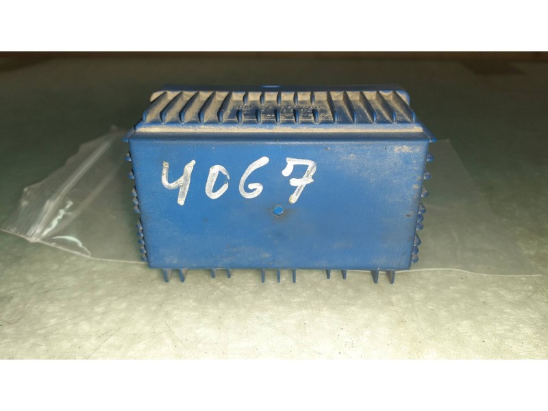 Recambio de caja precalentamiento para opel corsa d catch me referencia OEM IAM 55557760 51299044 GM