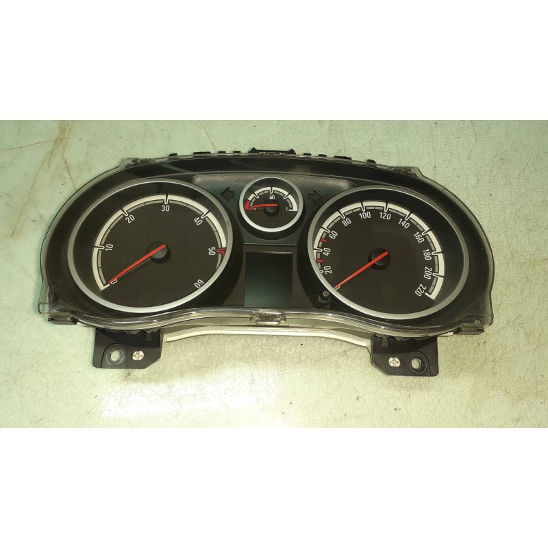 Recambio de cuadro instrumentos para opel corsa d catch me referencia OEM IAM P0013312051 1303304 JOHNSON CONTROLS