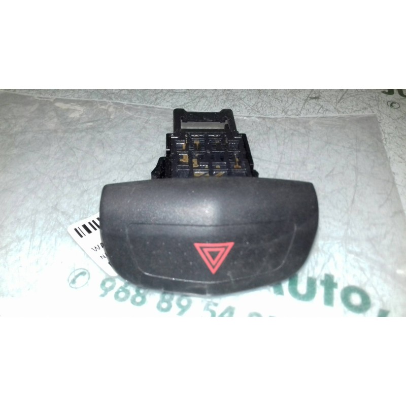 Recambio de warning para nissan primera berlina (p12) line up referencia OEM IAM 06016 8 PINES NILES