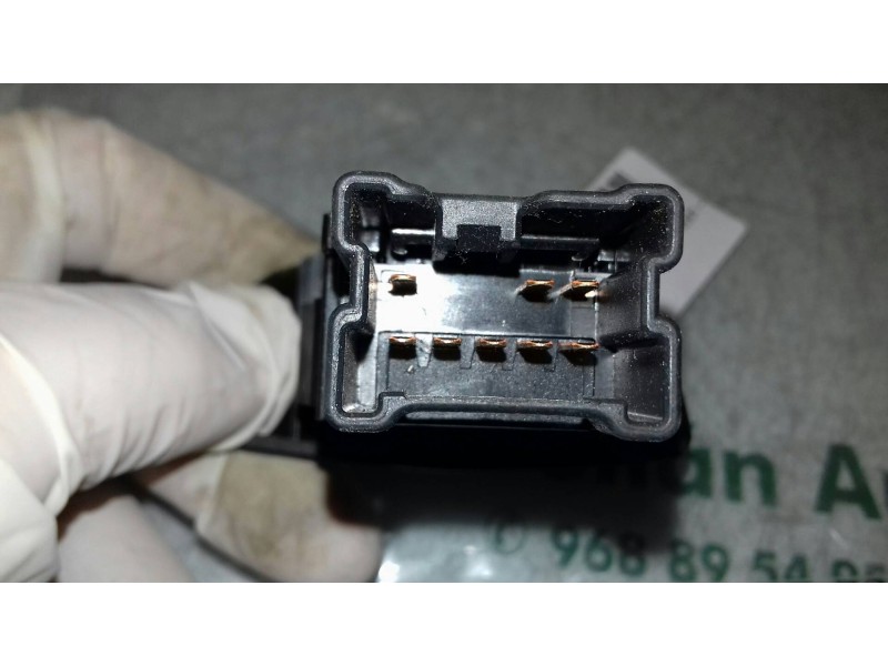 Recambio de warning para nissan primera berlina (p12) line up referencia OEM IAM 06016 8 PINES NILES