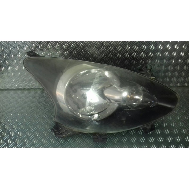 Recambio de faro derecho para toyota aygo (kgb/wnb) city referencia OEM IAM 811100H010  89033080