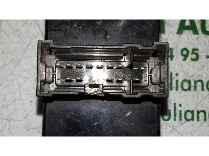 Recambio de mando elevalunas delantero izquierdo para nissan almera (n16/e) comfort referencia OEM IAM 25401AV640  