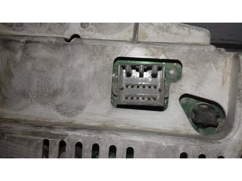 Recambio de cuadro instrumentos para kia cerato 2.0 ex crdi familiar (5-ptas.) referencia OEM IAM 940032F340 20050820 