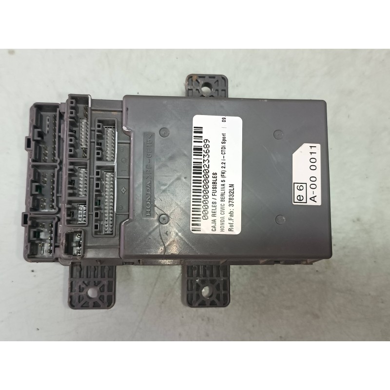 Recambio de caja reles / fusibles para honda civic berlina 5 (fk) 2.2 i-ctdi sport referencia OEM IAM 37832LN 2495A11D 